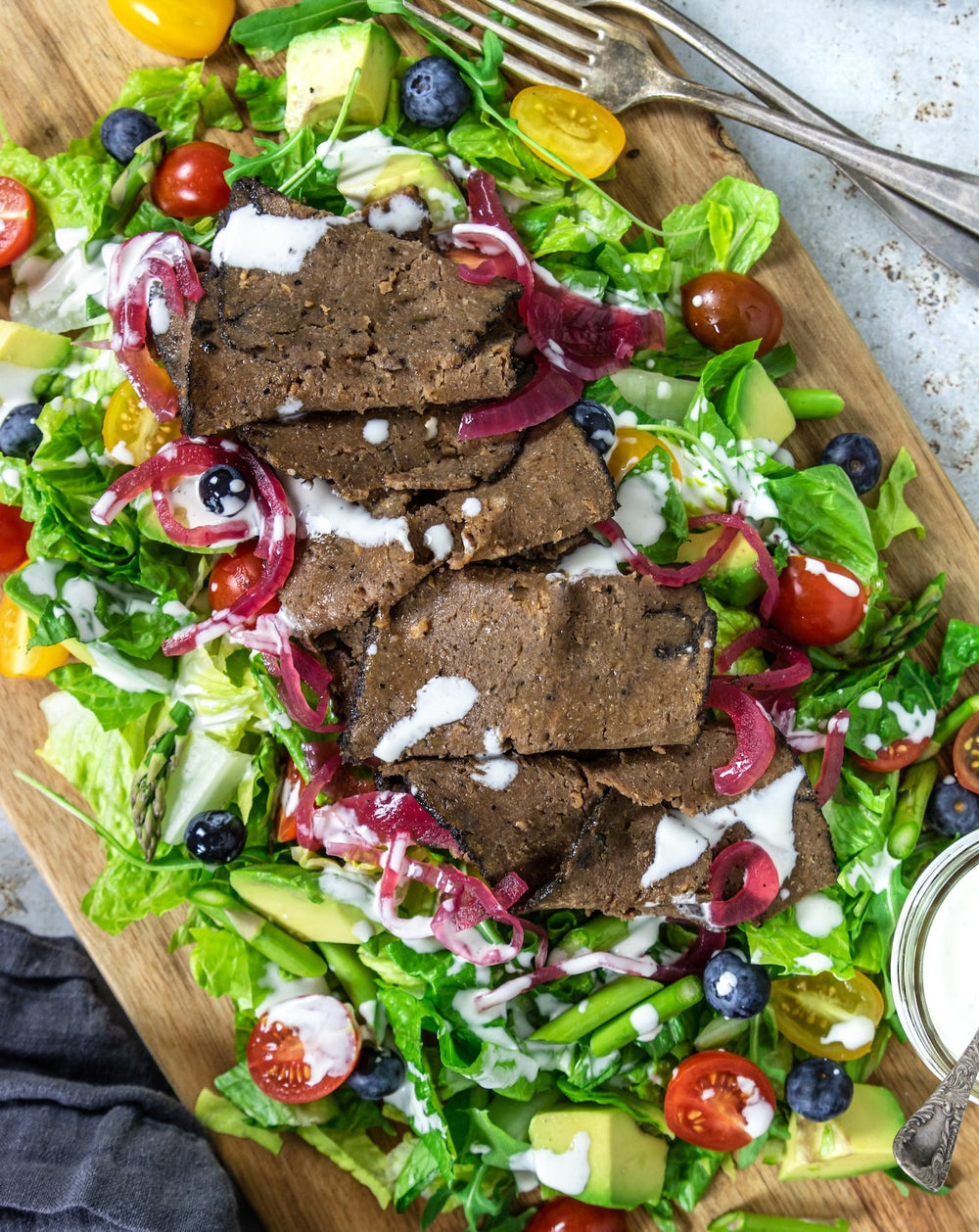 https://unrealdeli.com/cdn/shop/products/UnrealSteakSalad-3_1000x.jpg?v=1676416583